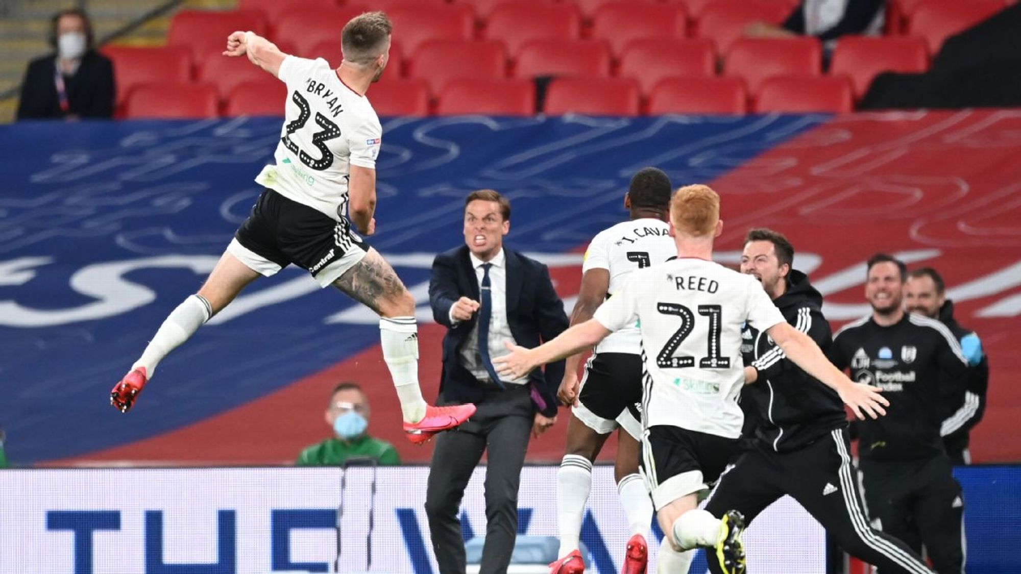 他将在新的 他将在新的